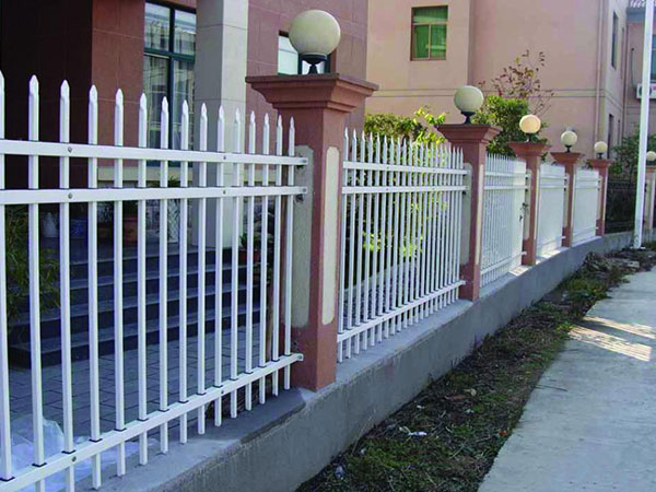 小区锌钢护栏图片4